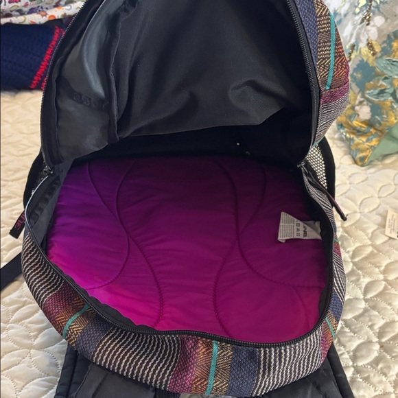 Dakine Large Multicolor Unisex Striped Backpack with Padded Back and Straps - Picture 11 of 13